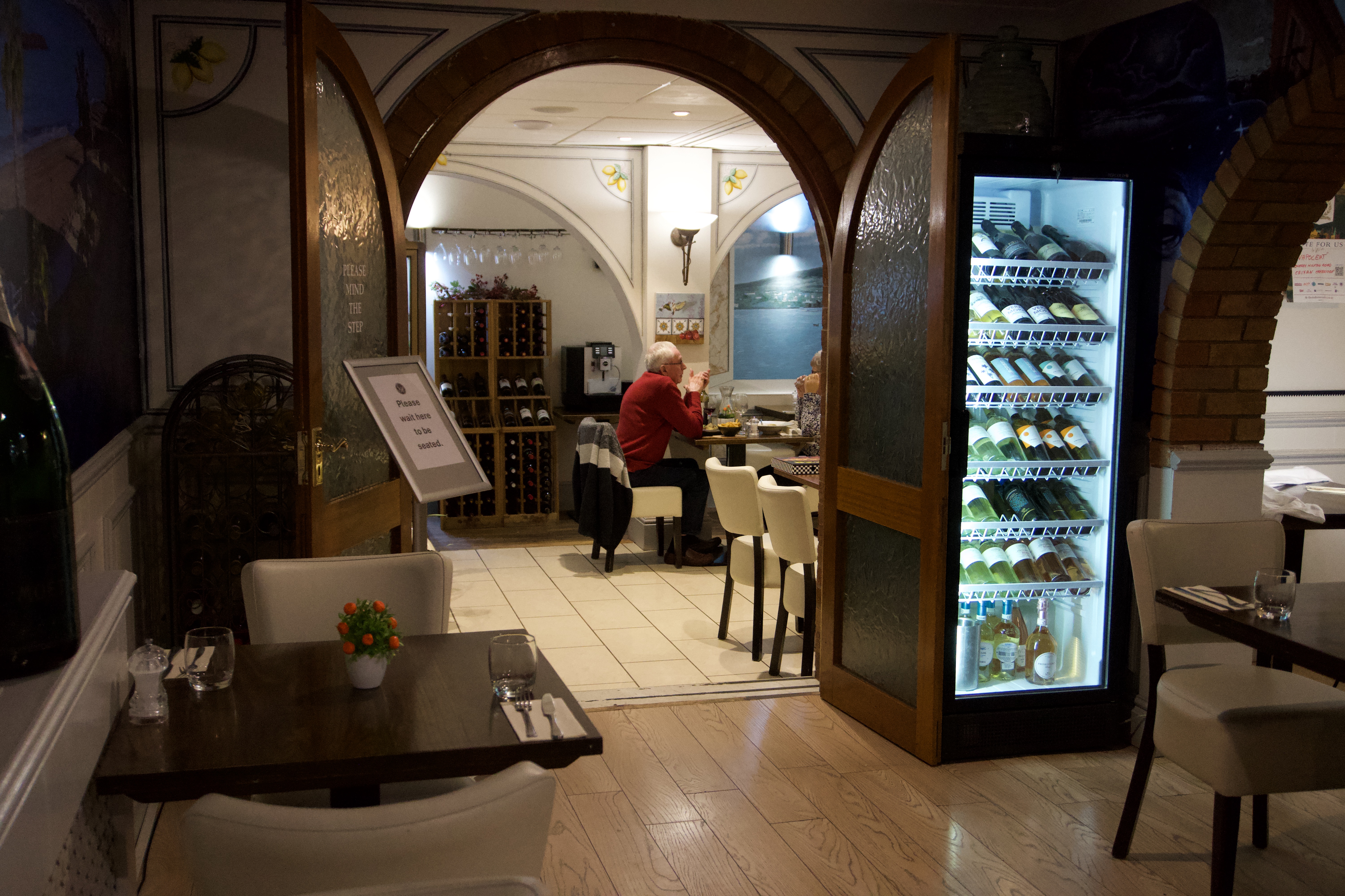 Dining1 at Napoleat