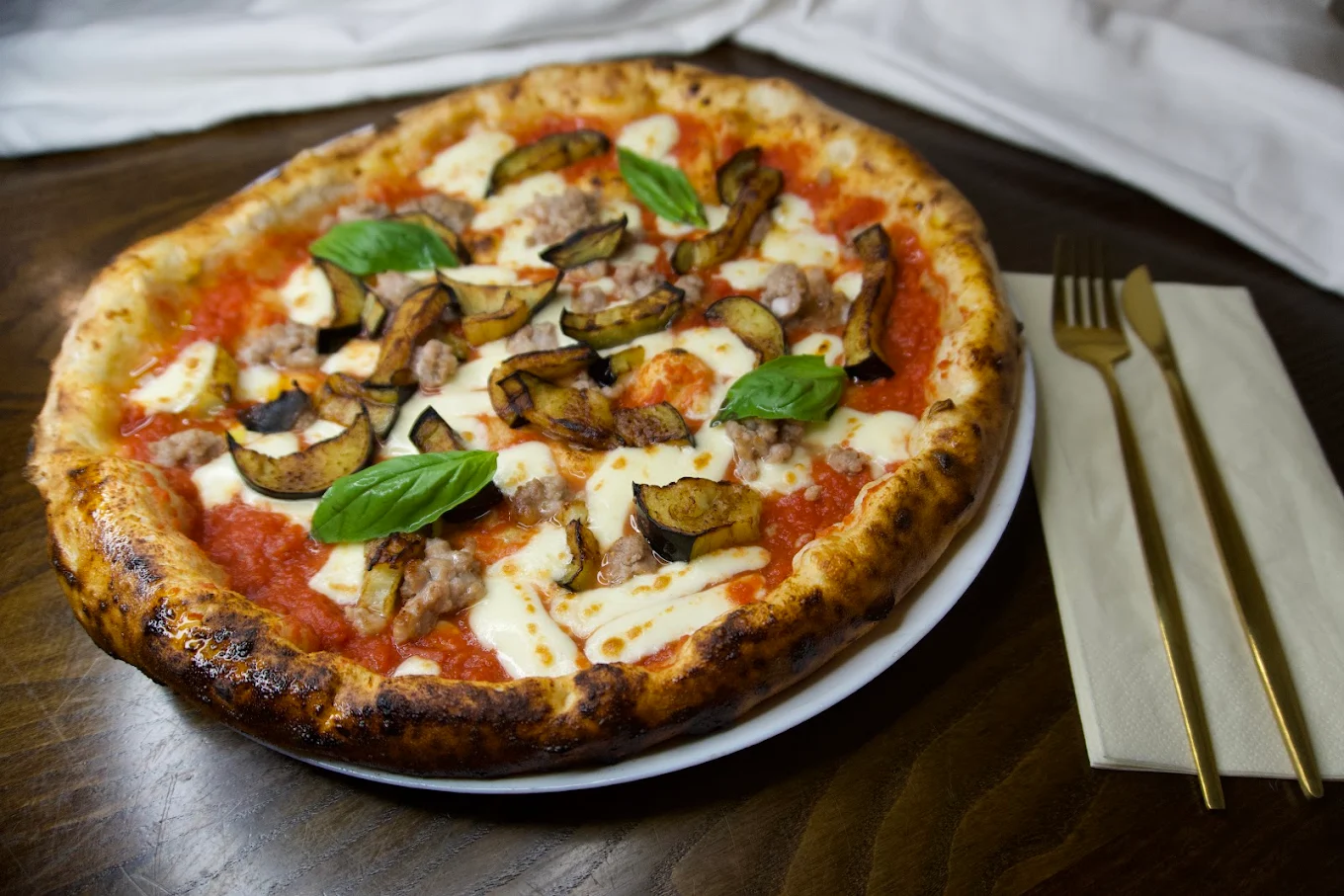 Salsiccia Melenzane at Napoleat